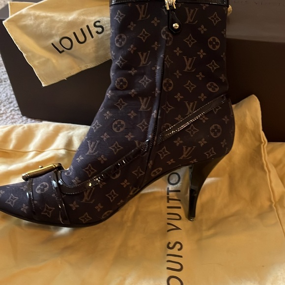 Louis Vuitton monogram ankle boots - Picture 11 of 12